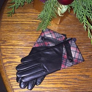 Black faux leather gloves with cute plaid pattern